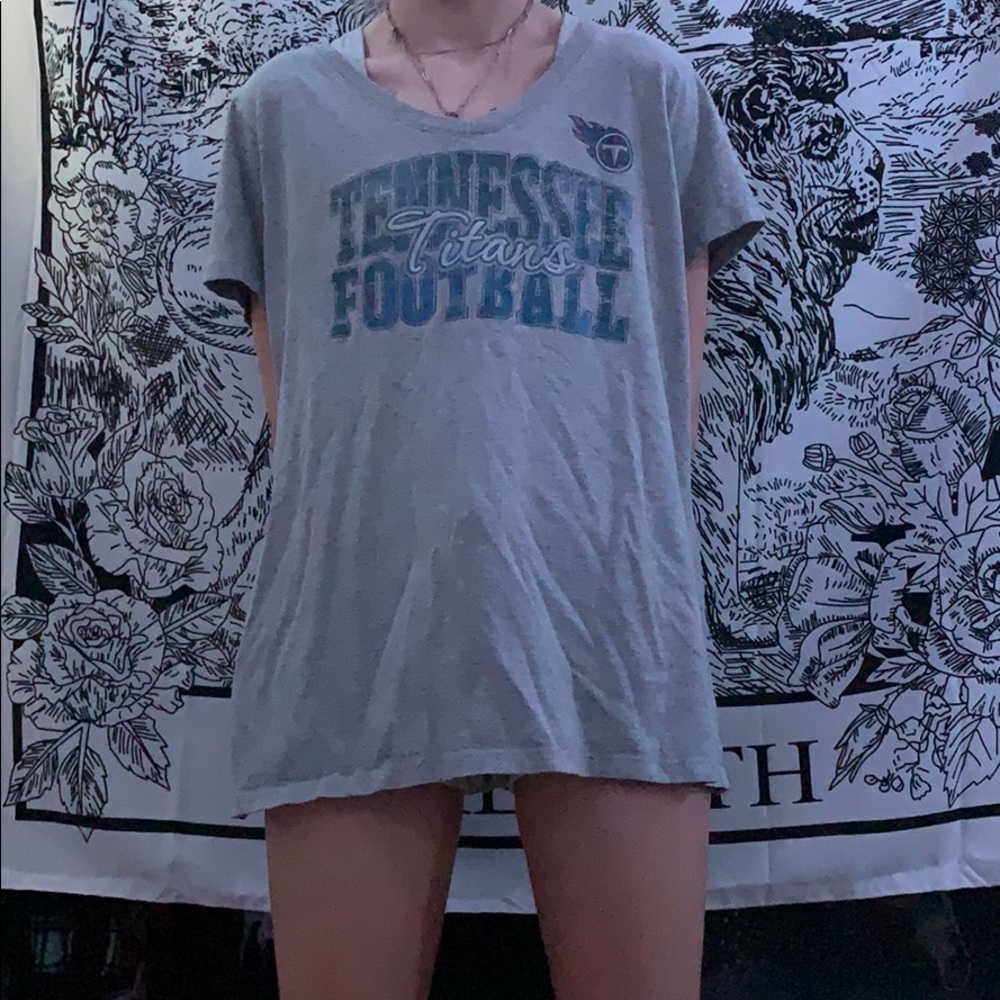 v neck t shirt